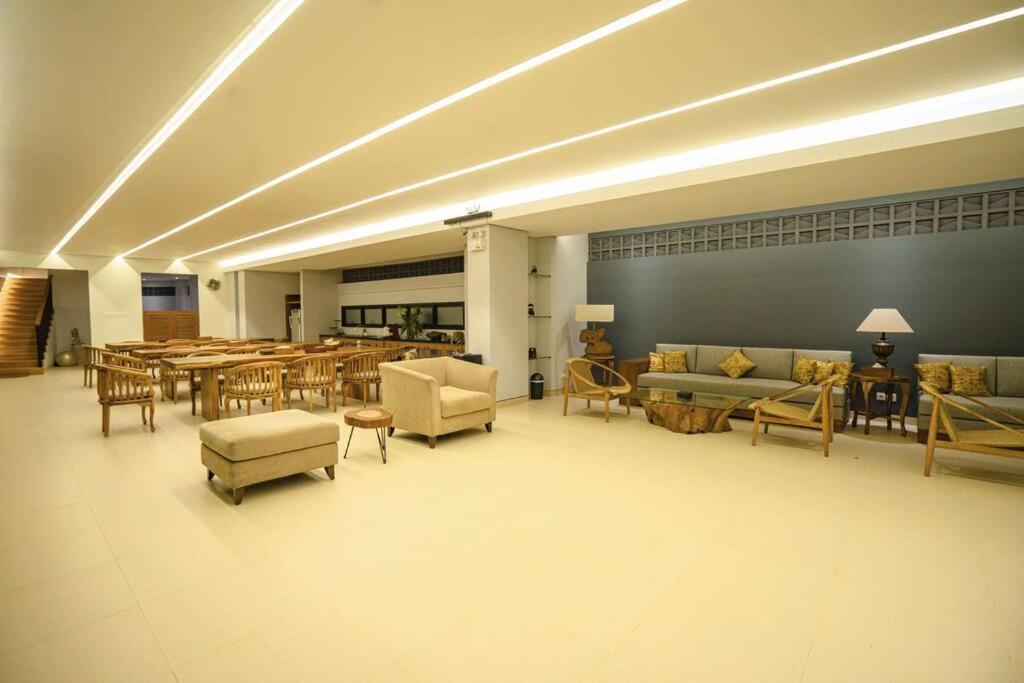Grand Villa Uluwatu อูงาซัน ภายนอก รูปภาพ