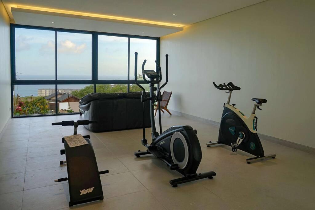 Grand Villa Uluwatu อูงาซัน ภายนอก รูปภาพ