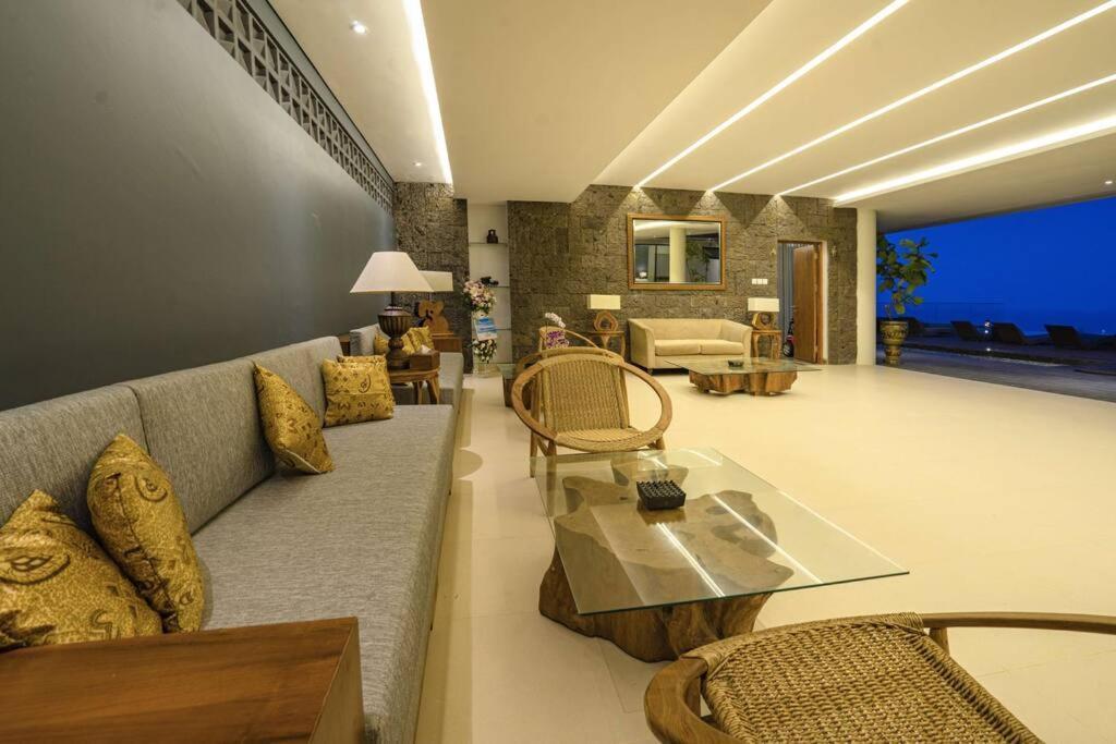 Grand Villa Uluwatu อูงาซัน ภายนอก รูปภาพ